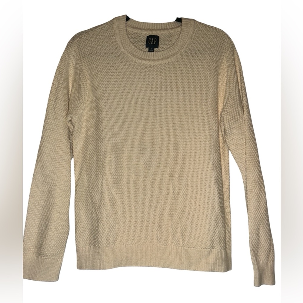 GAP Men’s White Crew Neck Sweater